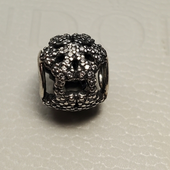Pandora 2013 Black Friday Ltd Edition Let It Snow Charm 791200 ALE 925 - Picture 3 of 10
